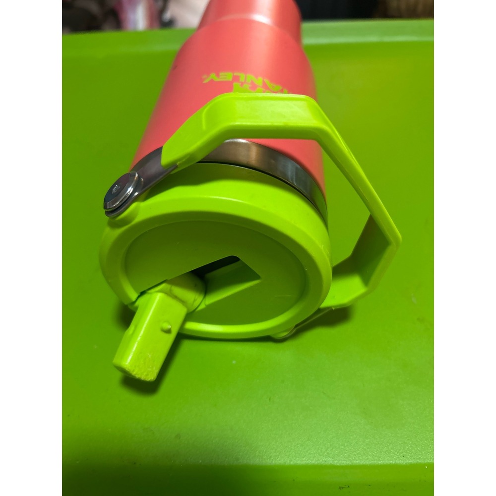 Stanley The IceFlow Flip Straw Tumbler 30oz Electric Pink Neon Green Insulated - Picture 3 of 4